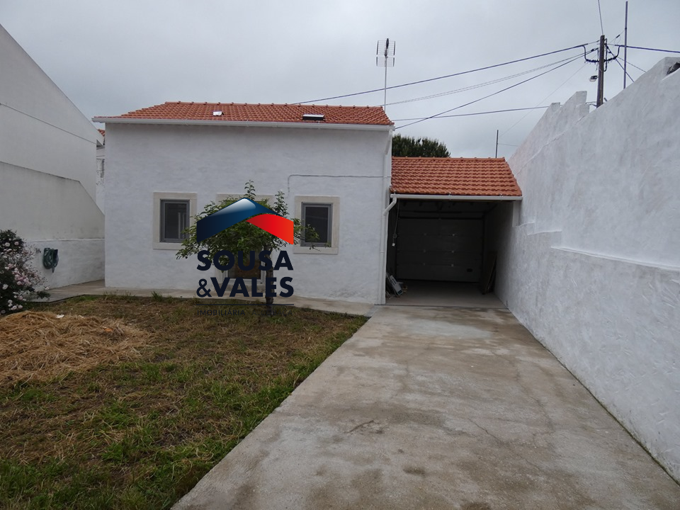 Moradia T2 em Maioga – Alcobaça